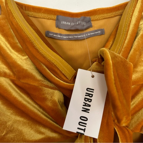 NWT Urban Outfitters Yellow Tie Front Velvet Romper Size S - Picture 4 of 6